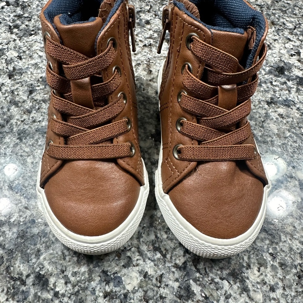 Cat & Jack Brown Sneakers with High-Top Design and Lace-Up Closure - Picture 1 of 2